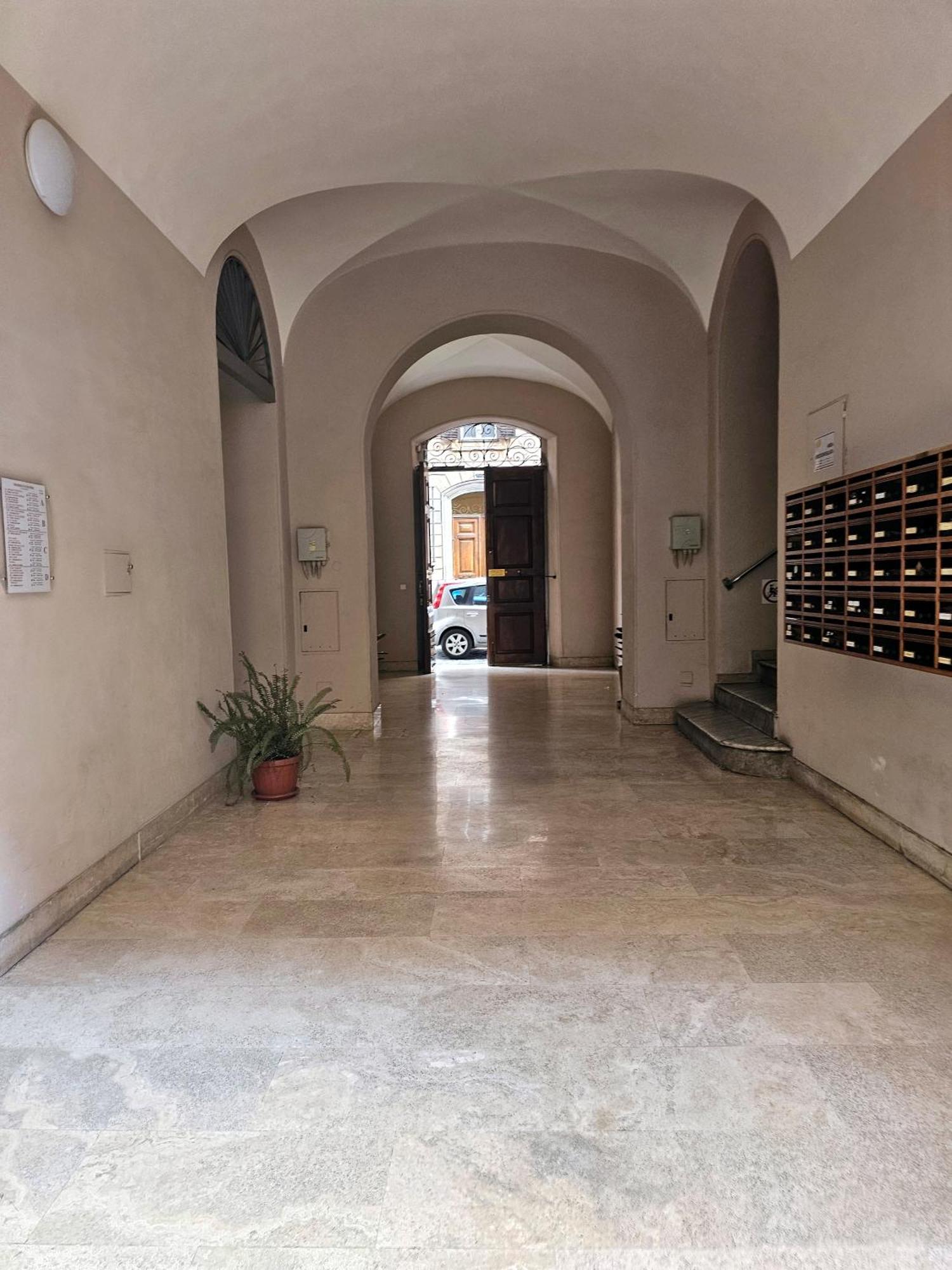 Отель Cialdini 13 Roma Экстерьер фото