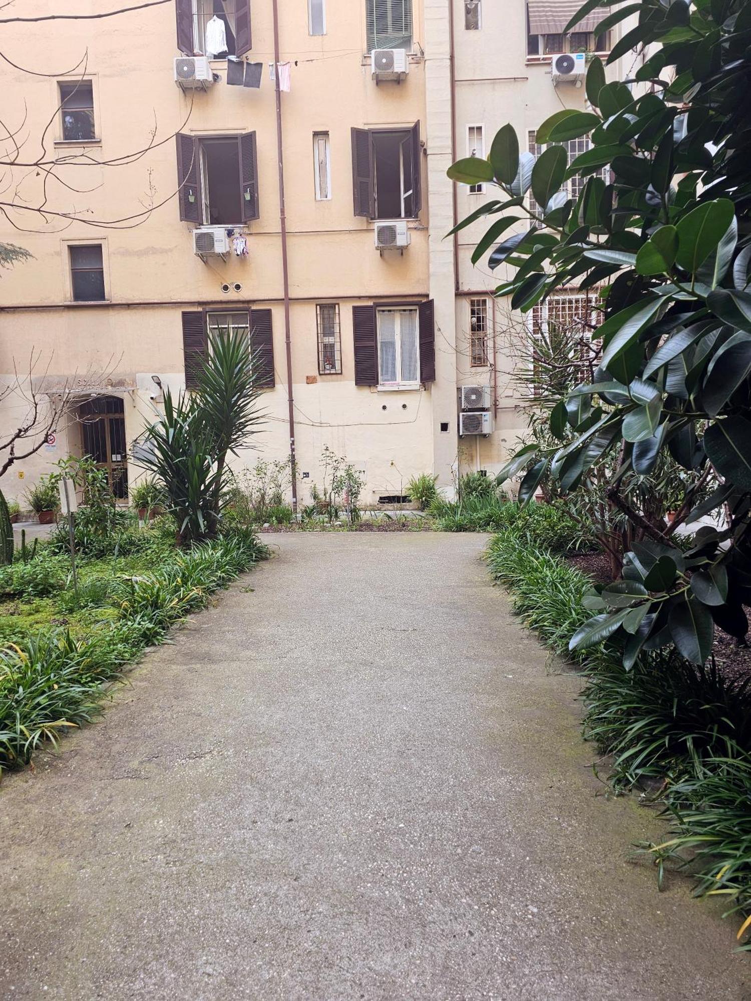 Отель Cialdini 13 Roma Экстерьер фото
