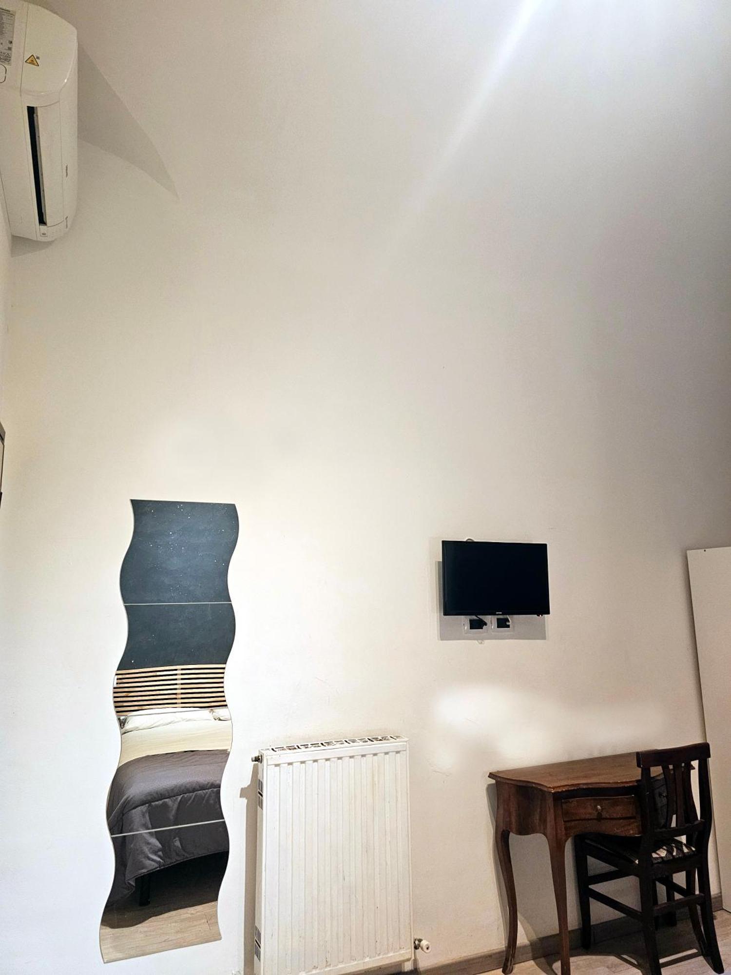 Отель Cialdini 13 Roma Экстерьер фото